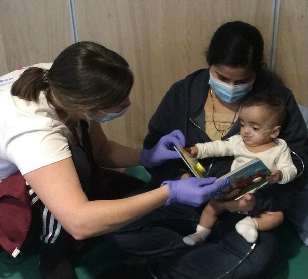 Demonstrating the threads of EiSMART  during our EI course in Cardiff, Sensory, Motor, Attention&amp;Regulation, Relationships TOGETHER! <a href="/AnnaBasu1/">Anna Basu</a> <a href="/ngelaHuertas5/">Ángela Huertas</a> @PhillHarniess <a href="/SallyJary/">Sally Jary</a> <a href="/JCarrollCPCymru/">Jen Carroll Cerebral Palsy Cymru</a> <a href="/CP_Cymru/">Cerebral Palsy Cymru</a> @