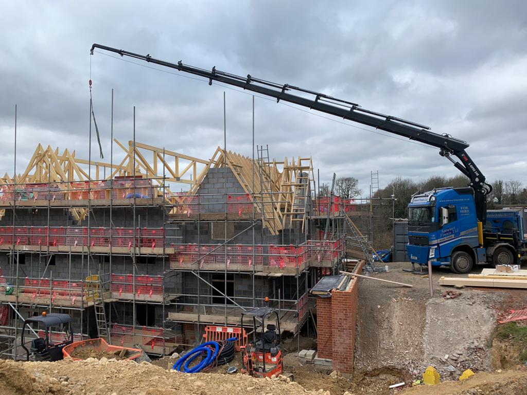 SFinnieLtd's tweet photo. Lifting roof trusses at over 22m in front of the Hiab. 
give us a call for any of your lifting needs
tel: 01342714514

#hiab #crane #construction #buildingwork #lorry #lorryloader #truck #volvo https://t.co/16NGmbPWBc