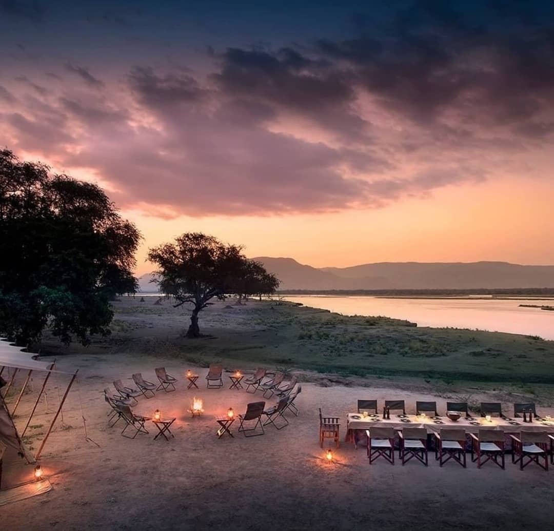 Magical Mana is calling this Valentine's season & you must go!
#LoveAndTravel
#NyamatusiCamp
#NyamatusiMahogany
#VisitManaPools
#VisitZimbabwe
#AWorldOfWonders
📸 @africanbushcamps