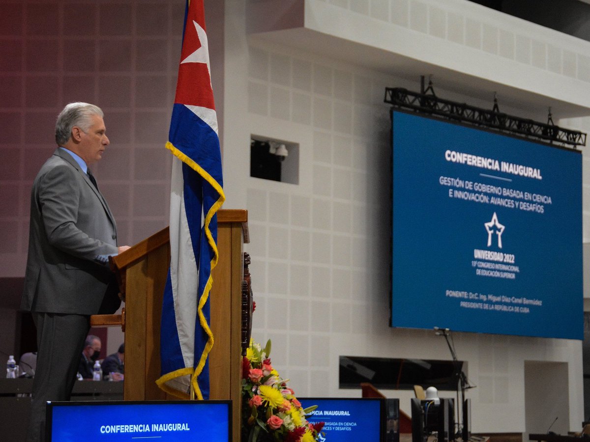 Pdte <a href="/DiazCanelB/">Miguel Díaz-Canel Bermúdez</a> en #Universidad2022: "Conectar el conocimiento con la solución de los problemas del desarrollo es tarea de gigantes, sobre todo si esos esfuerzos deben transcurrir en medio de un férreo bloqueo y notables limitaciones d recursos"

#Cuba se crece ante adversidades
