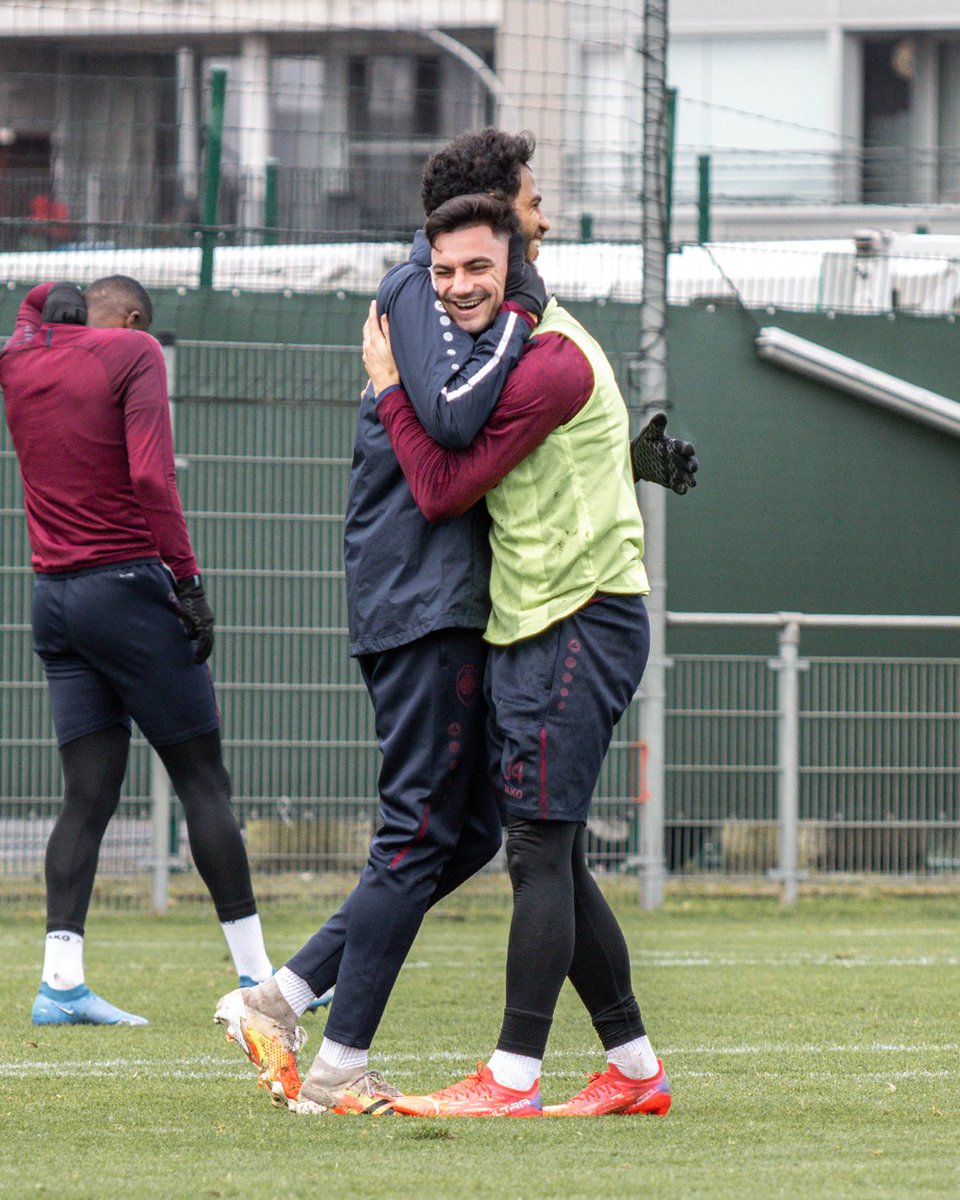 Bromance ❤️🤍
#RAFC #OneRedFamily