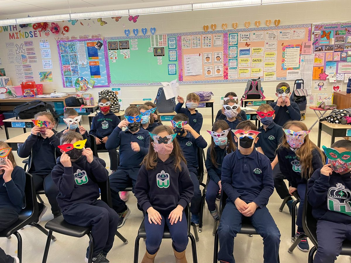 missromano26's tweet photo. Students enjoyed making their superhero masks for this mornings @LoveofLit_Books! A wonderful opportunity to explore a love of reading, and representation of diversity in books! @QHMilton https://t.co/QIbmdZJAc8