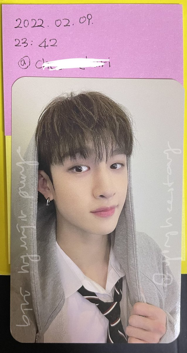 yongheestay's tweet image. #yongheeyangdo 🛍 | #yongheeyangdo3 

semalam punya cerita, hyunjin the view &amp;amp; chan in life shopee secured✅ (orang punya)