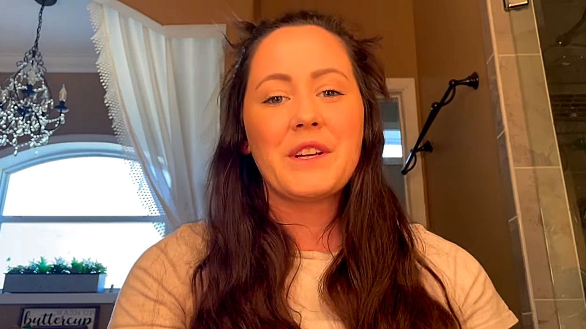 Monsters & Critics: Briana DeJesus teases Jenelle Evans will make appearance on Teen Mom Family Reunion, viewers chime in https://t.co/IHG1GuHBUl #crime #news https://t.co/iOWONuJxB7