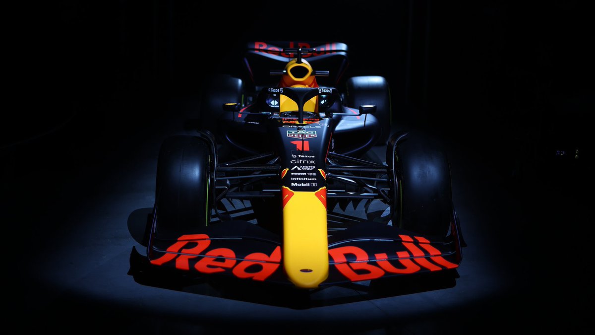 SChecoPerez's tweet photo. I’ve been working hard to get my best version this 2022! Redbull let’s go for a great one! #RB18

¡Trabajando como nunca para que el 2022 sea mi mejor versión! ¡Vamos a lograrlo, equipo! @redbullracing https://t.co/pAmv3ZHxeb