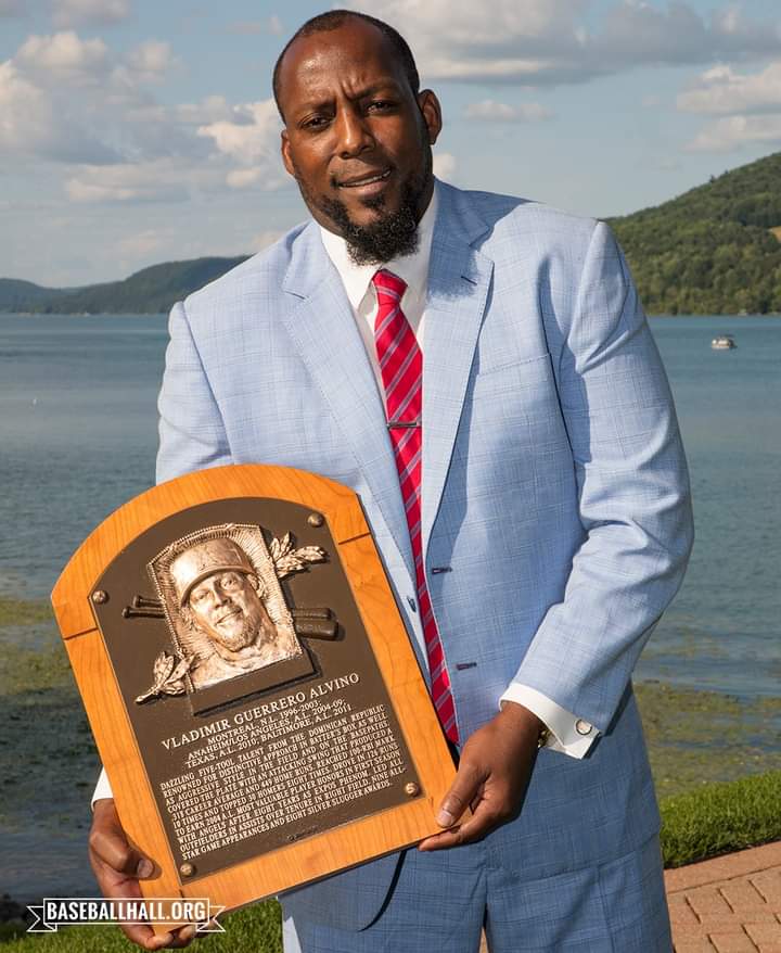 Happy Birthday MLB Hall Of Famer Vladimir Guerrero! 