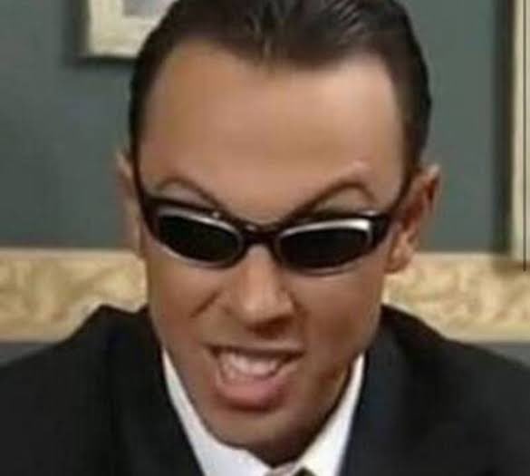 Tarihteki ilk ajan smith #matrix