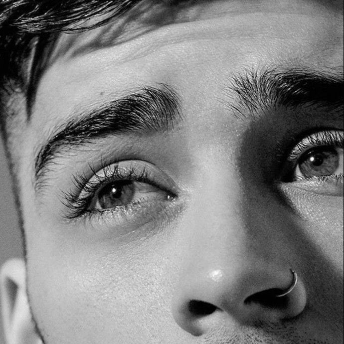 zjmposts's tweet photo. zayn malik details https://t.co/o0kbY37Nlv