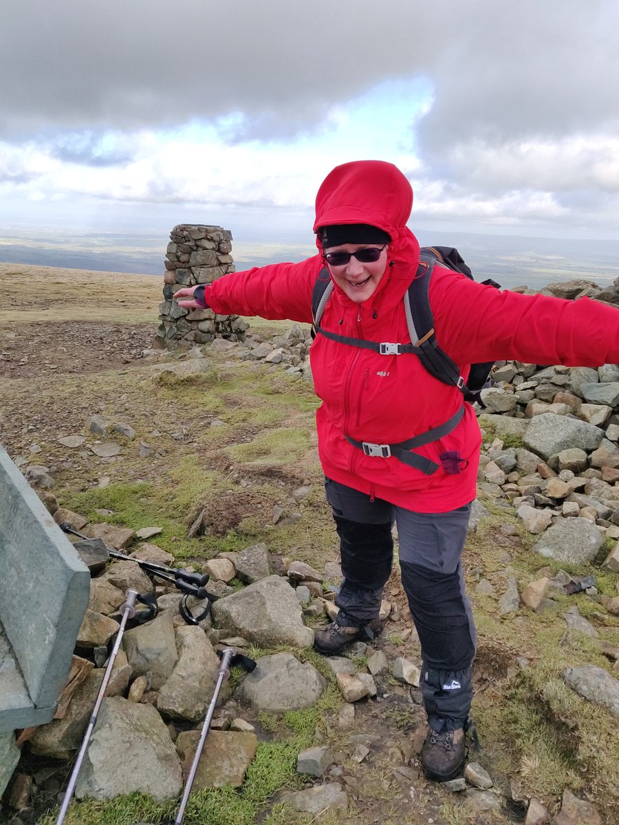 psykokath's tweet photo. Purchased Tuesday @Alpkit #Keswick Tested Wednesday #CarrockFell #HighPike #Resolute Verdict: winner! https://t.co/Wc8R4kMRqM