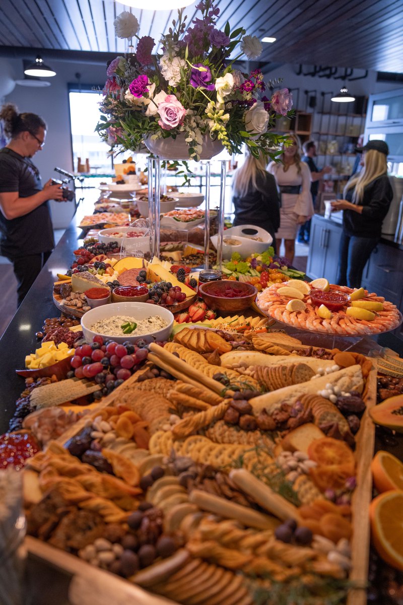 Udo_LLC's tweet photo. Every Udo party has the best spread 👏

#udo #udocare #party #food #foodie #foodstagram #partyfood https://t.co/qgBnv90bKZ