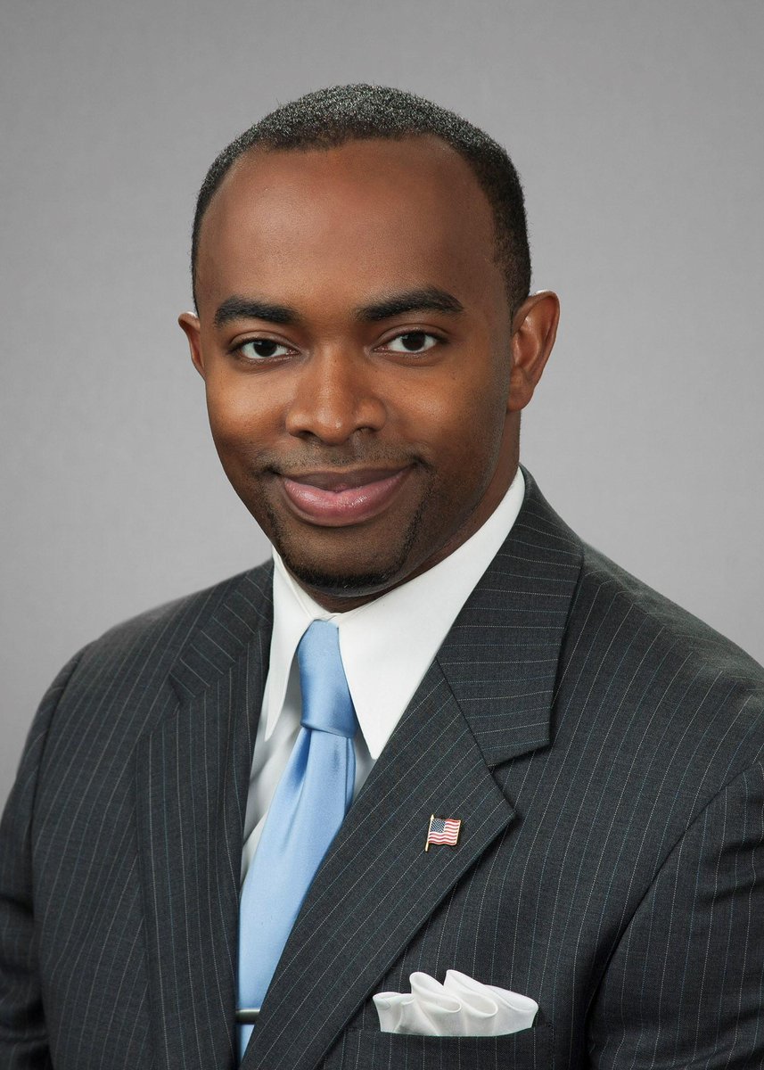 DallasAssembly's tweet photo. We are thrilled to introduce the New Class of 2022!

Nate St.Clair, Partner at Jackson Walker LLP.

What do you believe is the biggest challenge facing our city right now?
Homelessness and childhood hunger. https://t.co/kSlsqhkD9e