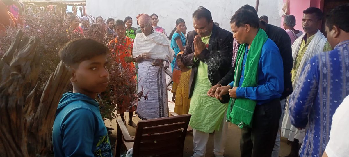 ManoharRandhari's tweet photo. Attended in the 12th day programme at girliguda village of dabugam block https://t.co/RKhdUsJMdG
