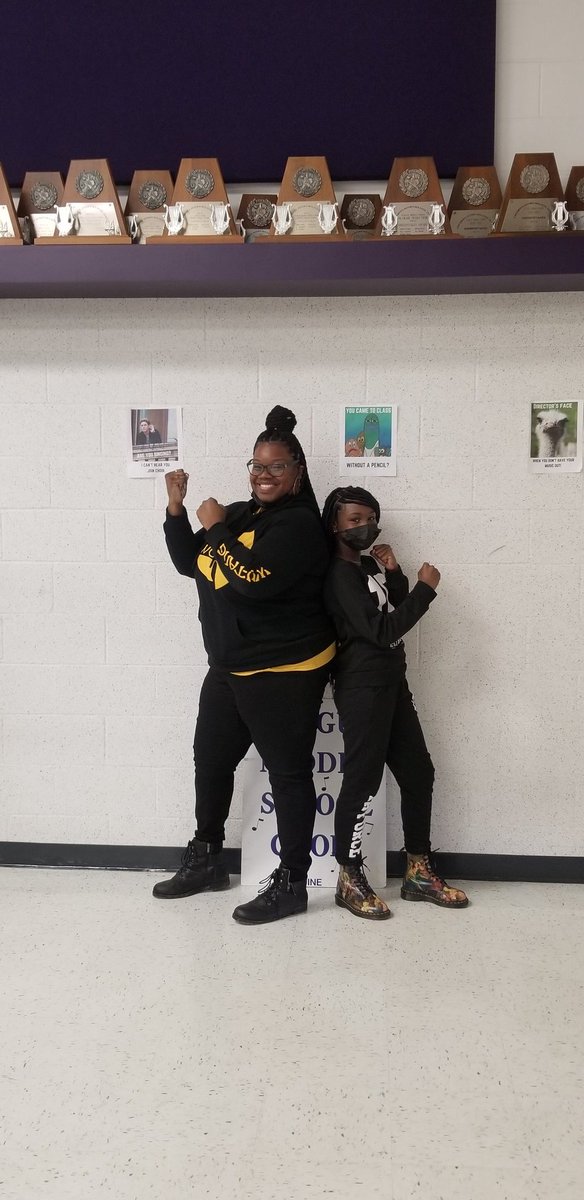 Stand in Solidarity every Tuesday for Black History Month! The awesome Charish Smith (7th grade)  and Ms. Jefferson were on the same wavelength yesterday! 

#standinsolidarity
<a href="/Ljeffe3/">Lanetha Jefferson, M.Ed. 🎶</a> <a href="/teaguechoir/">Teague Middle School Choir</a> <a href="/TeagueMS_AISD/">Teague Middle School</a>