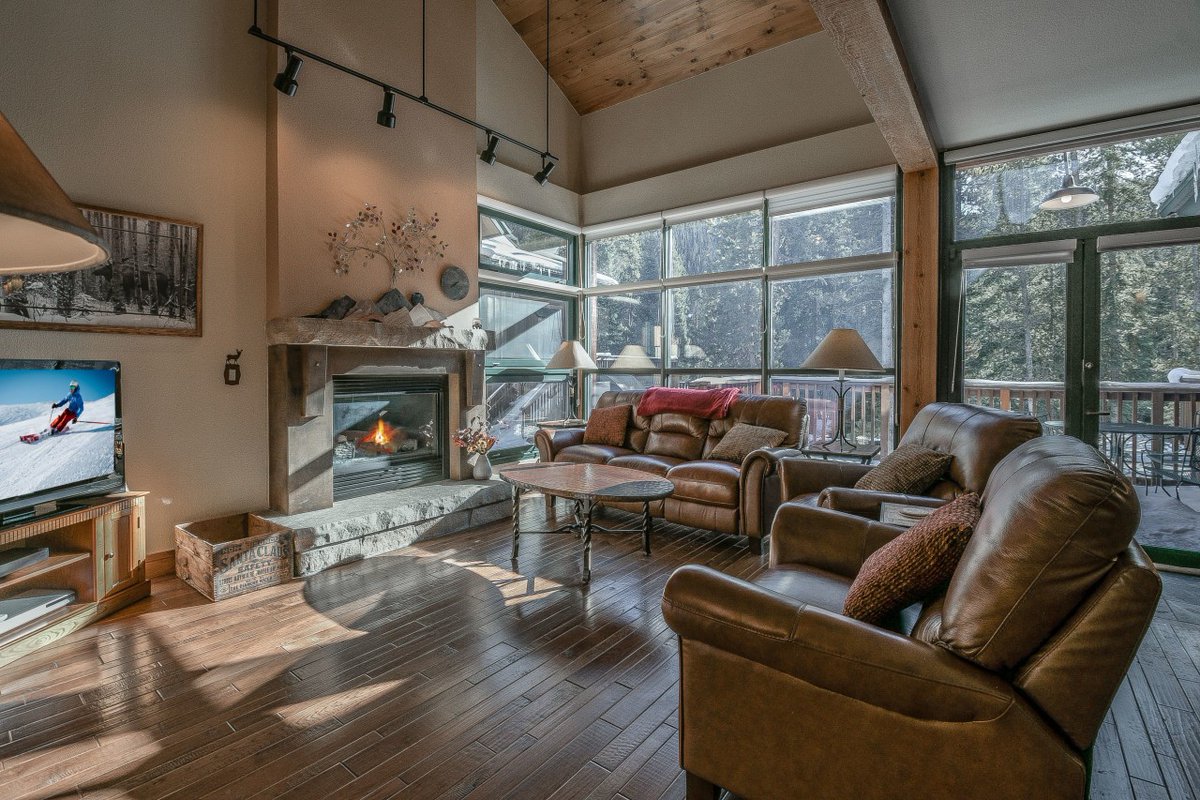 skisummitcove's tweet photo. We just had a recent weekend cancellation for this weekend, and it's the only property available for both Friday and Satu... https://t.co/lZ7lVH5u4t
#thisweekend #keystone #keystoneco #keystoneresort #weekendwarrior #denver #epicpass #propertymanager #vacationrental #vacationhome https://t.co/kCVewBNaen