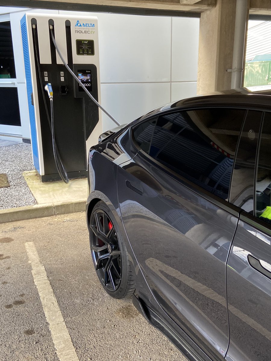 Rob Nice tweet media