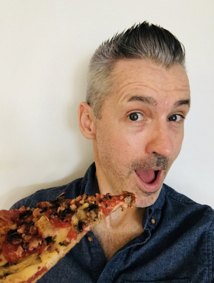 RoyalWood's tweet photo. What's your favourite pizza topping?
#NationalPizzaDay #HaveASliceDay https://t.co/EznSrWt45D