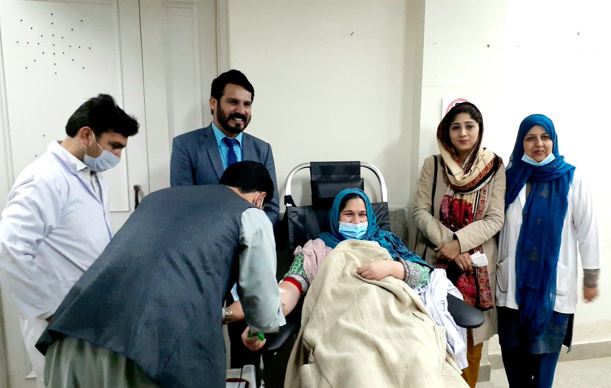 ath_ayub's tweet image. Pathology department of Ayub Medical College arranged blood camp in collaboration with regional blood centre abbottabad.

Its a moment of proud that female donors take a part and we highly appreciate their effort for a contribution to blood donation.
#ayubteachinghospital