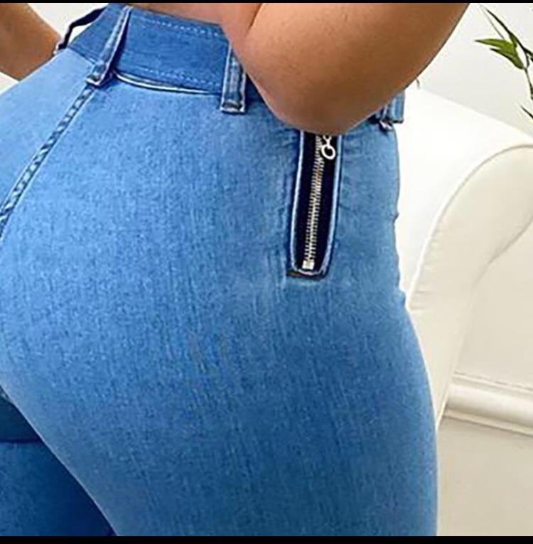 OmosanS's tweet photo. I sells ladies wears.. Dm me for any kind of fashion wears 
This skinny jeans is just 6k 
#businessowner #fashion #BusinessIsGood https://t.co/aF2o594rb8