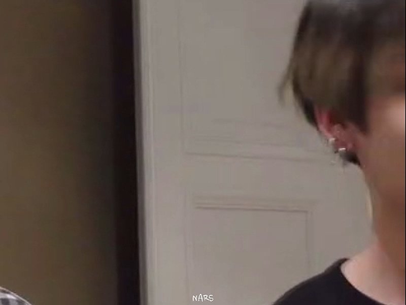 vkooful's tweet photo. this photo sequence of taehyung &amp; jungkook ???? https://t.co/UQ0dru5JW7