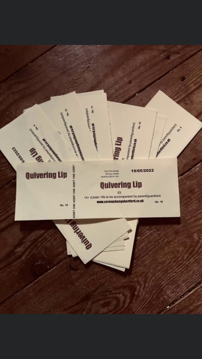 Quiveringlip💋 tweet media