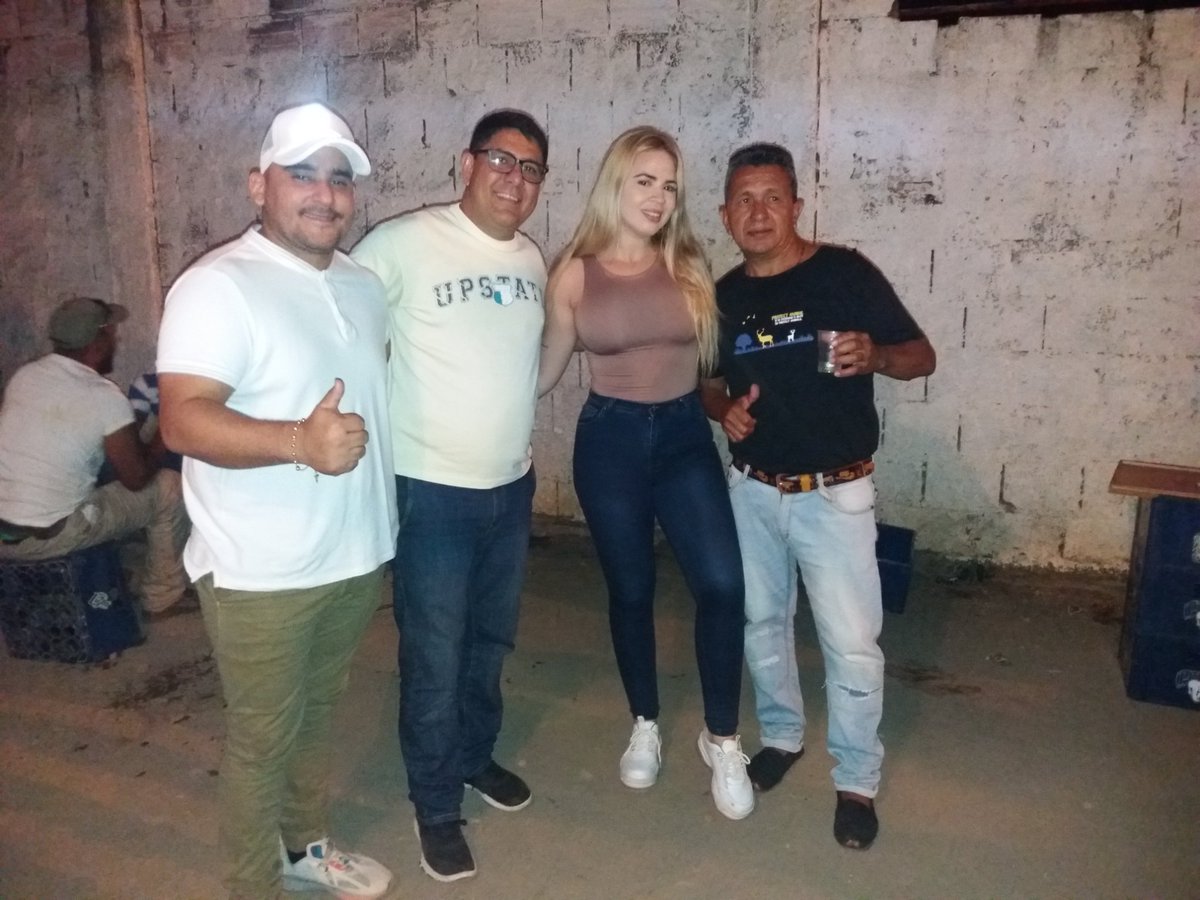Encontrase con amigos y disfrutar de la Música llanera  nos llena de alegrias y amor por lo nuestro. Cantantes de Primera:
Yenifer Mora, Arquímedes Bandres, Fernanda Zambrano y Jorge Abraham Rojas. 
<a href="/MusicaLlaneraCO/">Música Llanera</a> 
<a href="/musicallanerac/">musicallaneracolombia</a> 
<a href="/octavioorta/">Octavio Orta</a> 
#altagraciadeorituco 
#guarico