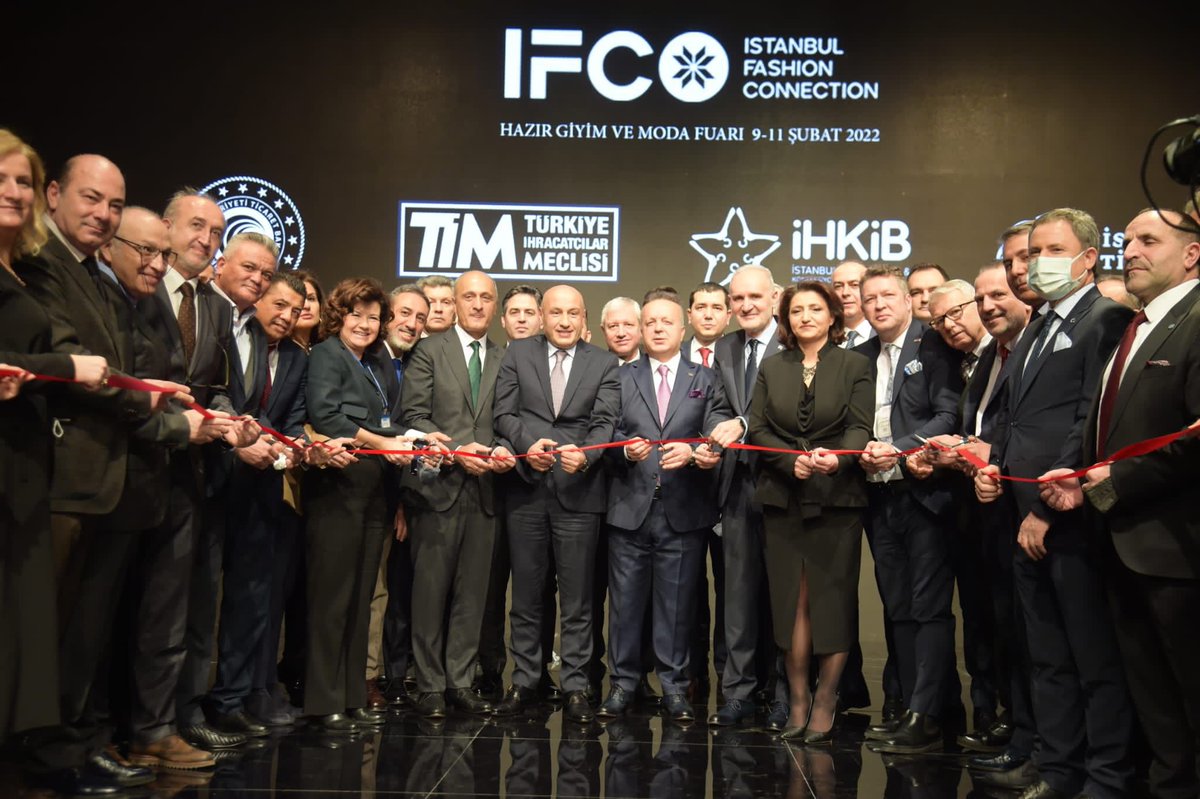 Lasiadorg's tweet photo. İHKİB tarafından ilki düzenlenen İstanbul Fashion Connection - İFCO fuar açılışı @ihkibirlik Başkanı Sn. @GultepeMustafa’nin açılış konuşması ile gerçekleştirildi. #ifco #lasiad #laleli @ticaret @itokurumsal @turkihracat @ismail_gulle @GiyasettinEYP @muhammed_sncktr https://t.co/JOSDi4KvCX