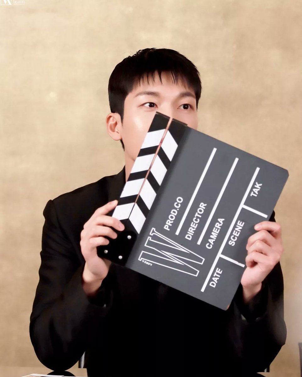 WiHajoonpy's tweet photo. #WiHajoon #위하준 #BadAndCrazy
  #WiHaJun #LittleWomen
 #SquidGame https://t.co/6BEGVNsYOV