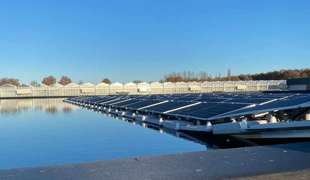 Wij kunnen niet wachten tot de zon straks weer gaat schijnen.☀️Alvast dit zonnige nieuws: de subsidieregeling ‘Zonnig Zuid-Holland’ is uitgebreid! Tot eind 2023 is €3,5 miljoen beschikbaar voor de subsidieregeling. bit.ly/3GEQGKm #zonopdak #schoneenergie #elkedagbeter