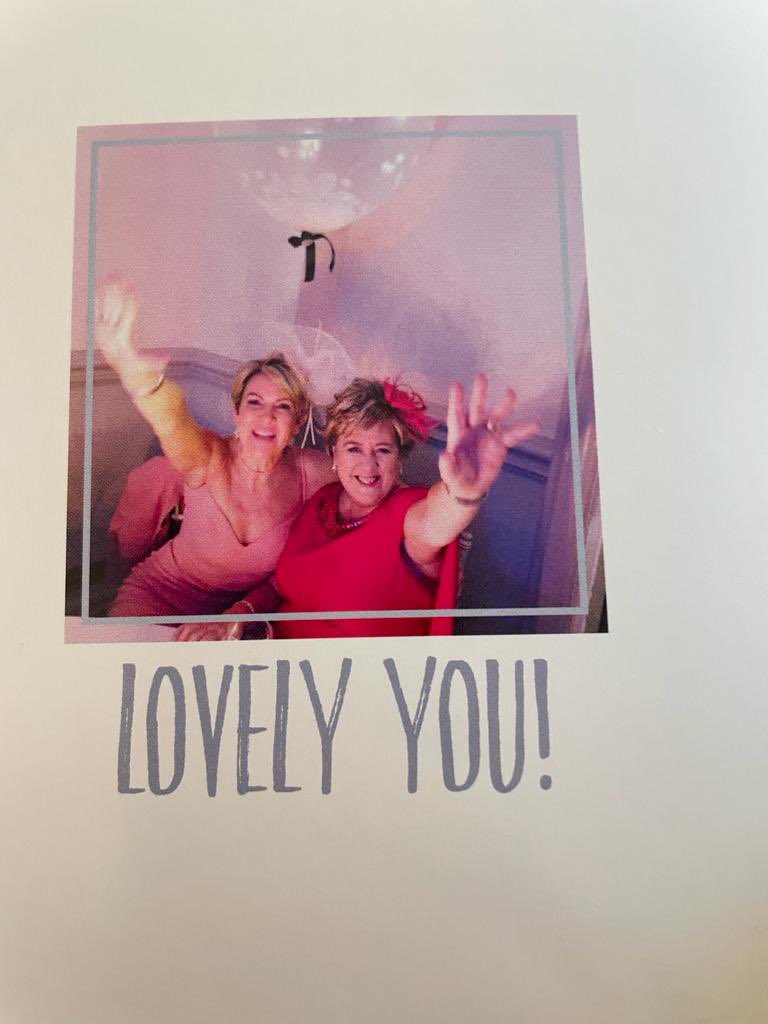 Donna_Scully's tweet image. Happy Birthday to me amazing mate @susancomish - one of the funniest, kindest, sharpest people I know. You know the type who’d take you in with feckin nothing. That’s her! Have a brilliant day me partner in crime 🥳💗🎁👩‍❤️‍💋‍👩🥂🍾 #mates