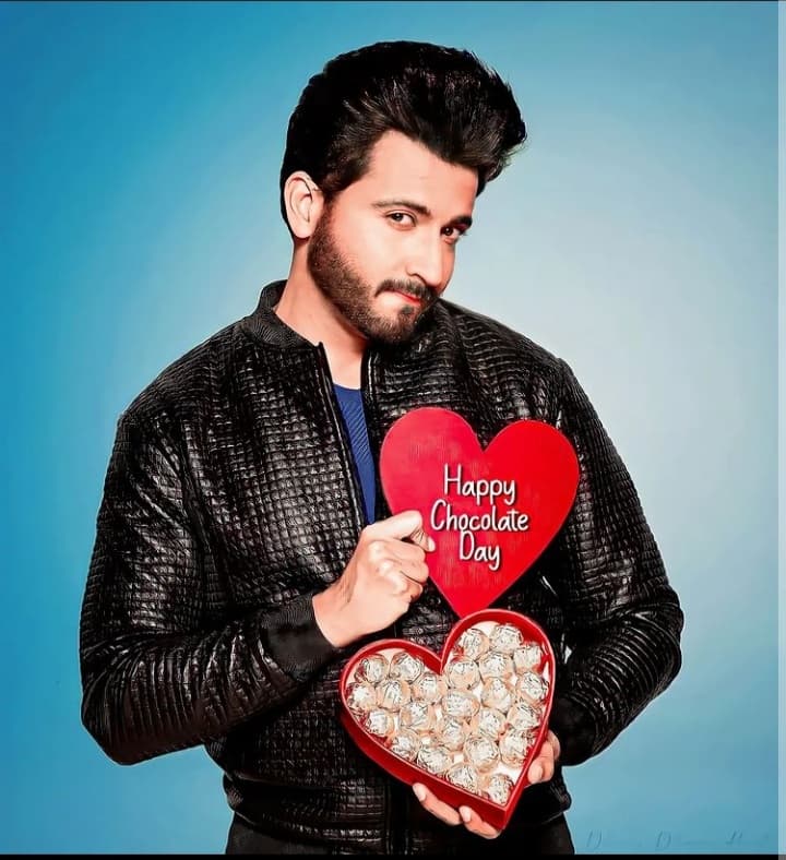 AndSarya12's tweet photo. Happy chocolate Day ❤🍫😍 https://t.co/NukJeHPkB6