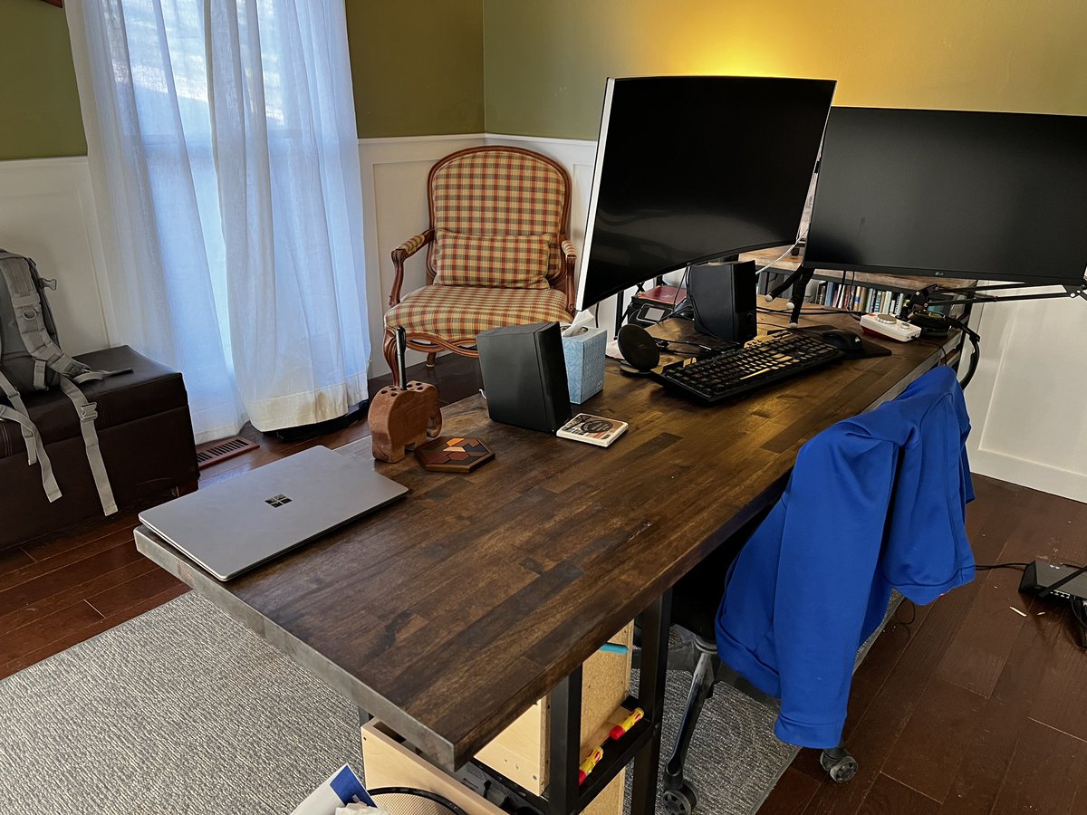 Challard_'s tweet photo. @DannySalvaaa We stained butcher board from Home Depot and got the legs/stands from Amazon. It’s was a couple days of work, but love the result! https://t.co/3cR62QX5Yq