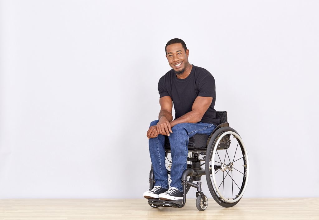 Sport_Durham's tweet photo. Anthony Lue (Pickering) was an OFSAA champion hurdler with dreams of competing at the Olympics. Then a workplace accident left him a paraplegic. Now, Anthony is on a scholarship as a hand cyclist at University of Arizona with sights set on the 2024 Paralympics.
#BlackHistoryMonth https://t.co/mYYRfQaKev