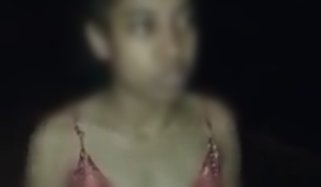 PNGNEWSTODAY's tweet photo. Police in PNG appeal for Young Female to report to Station after video goes viral https://t.co/Z6bmD85OAn https://t.co/XoyIrchHJX