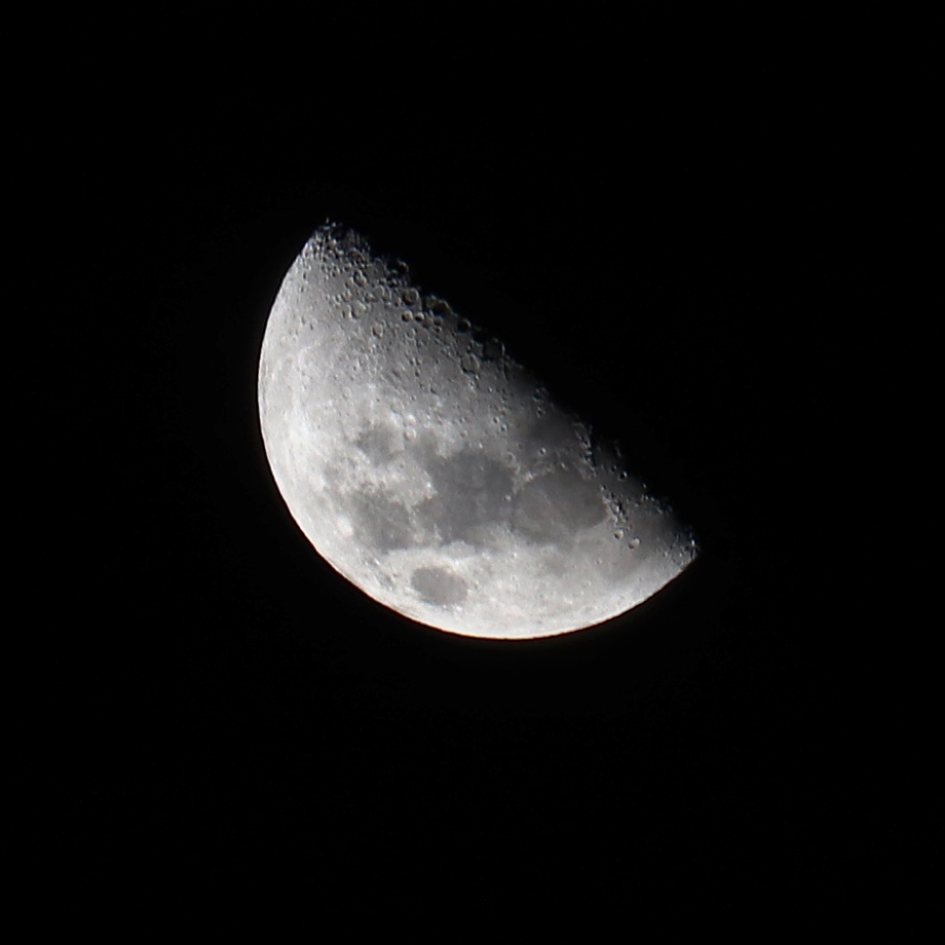 Edward_GarcesL's tweet photo. Luna de Antofagasta! #antofagasta https://t.co/Mm9M5p13zj