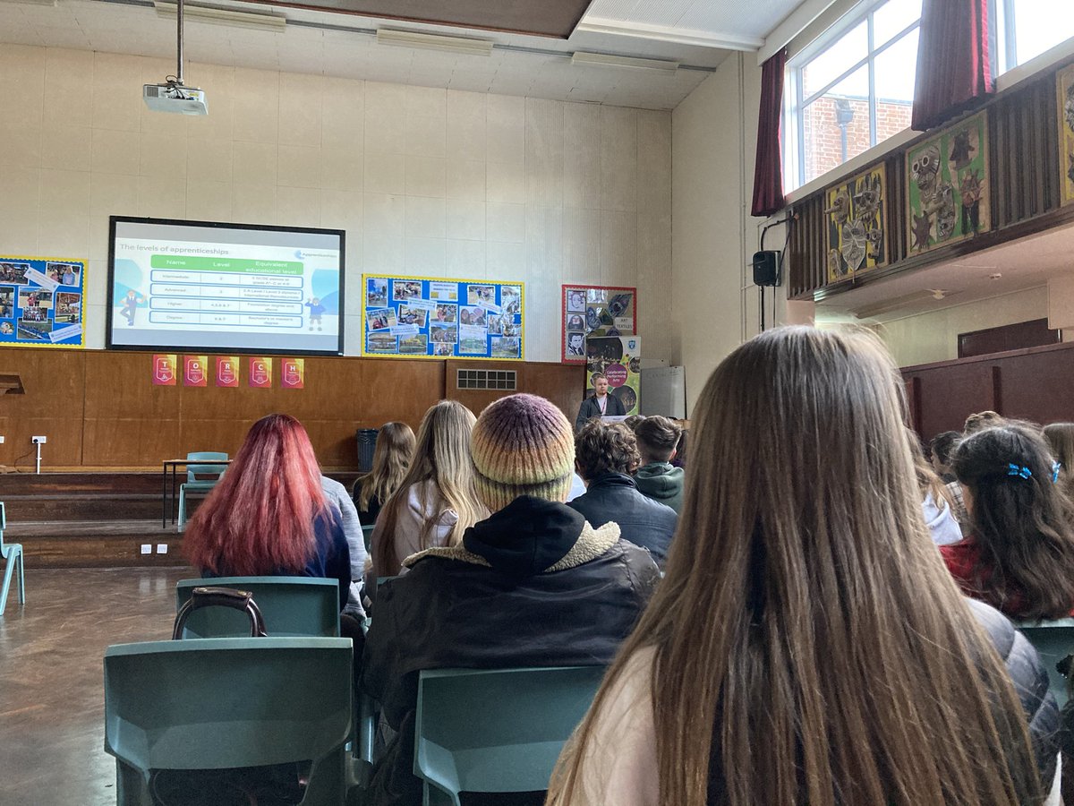 For this week’s personal development we have Sam from ASK Apprenticeships discussing the routes and options for apprenticeships #NAW2022