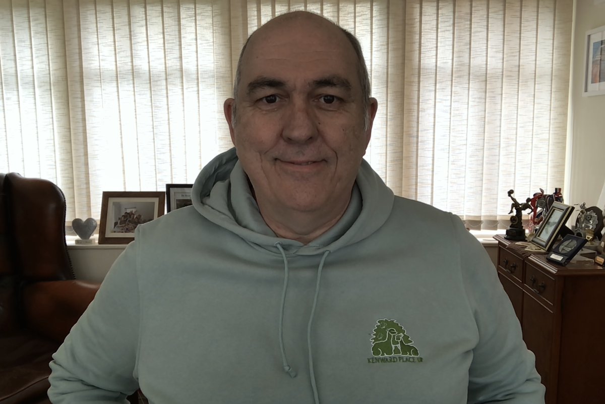 vanillaweb's tweet photo. Sporting my new @kenwardtrust Kenward Place Hoody
A beautiful Georgian Country house set in a tranquil setting in Yalding , check out all activities & corporate facilities on our website
https://t.co/7tQgpuB6Tn https://t.co/bTtMUqUjmE