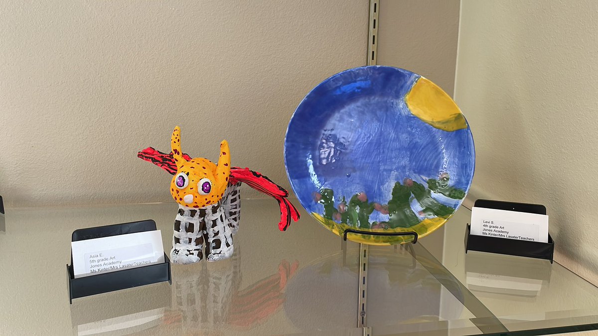 kinterart's tweet photo. 4th and 5th PDC art show.. @kinterart @JonesAcademy1 @Jones_3D_ART https://t.co/Q4utcRI7X0