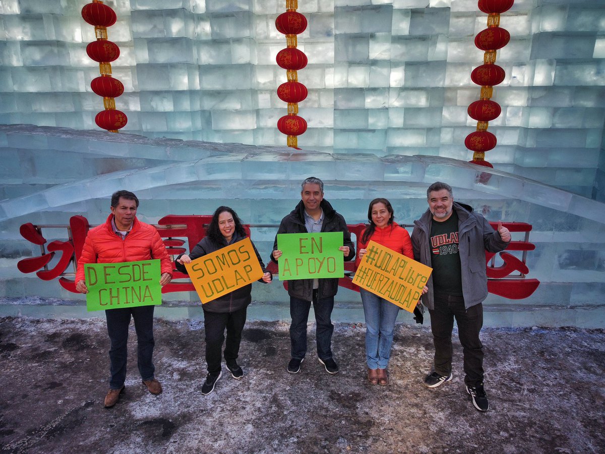 fecheagaray's tweet photo. Desde el frío noreste de China, grupo de Exa-UDLAP en apoyo, exigiendo la liberación de la @udlap y la entrega del campus a la rectora Anaya en los términos que marca la ley! #UDLAPLibre @FuerzaUdlap #somosUDLAP https://t.co/wz0UE3QYqX