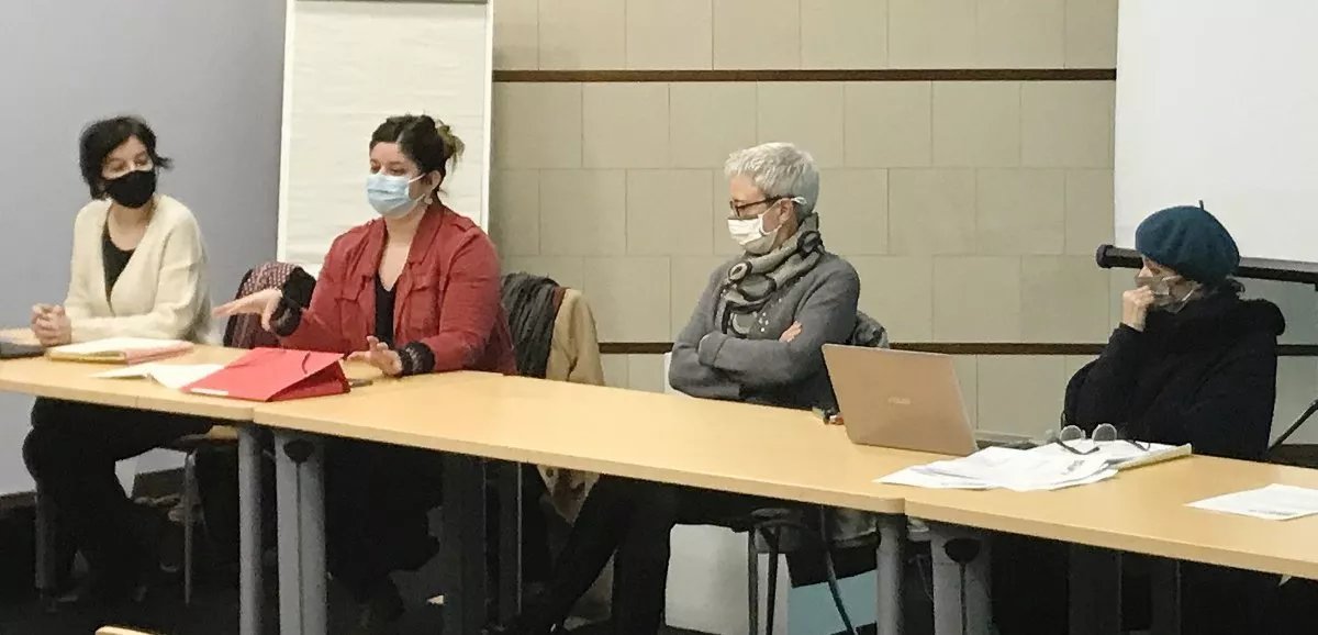 FTravail_CVL's tweet photo. 📍A Saint-Amand-Montrond dans le #Cher, #poleemploi, le @Greta_VDL et l'EHPAD La Vallée Bleue @korian travaillent en partenariat pour proposer une #formation d'agent de soin👉https://t.co/CLm0f0kXyb @LEchoduBerry @TKACZUK3 @SAM18200
#TousMobilisés https://t.co/itdFj4c5br