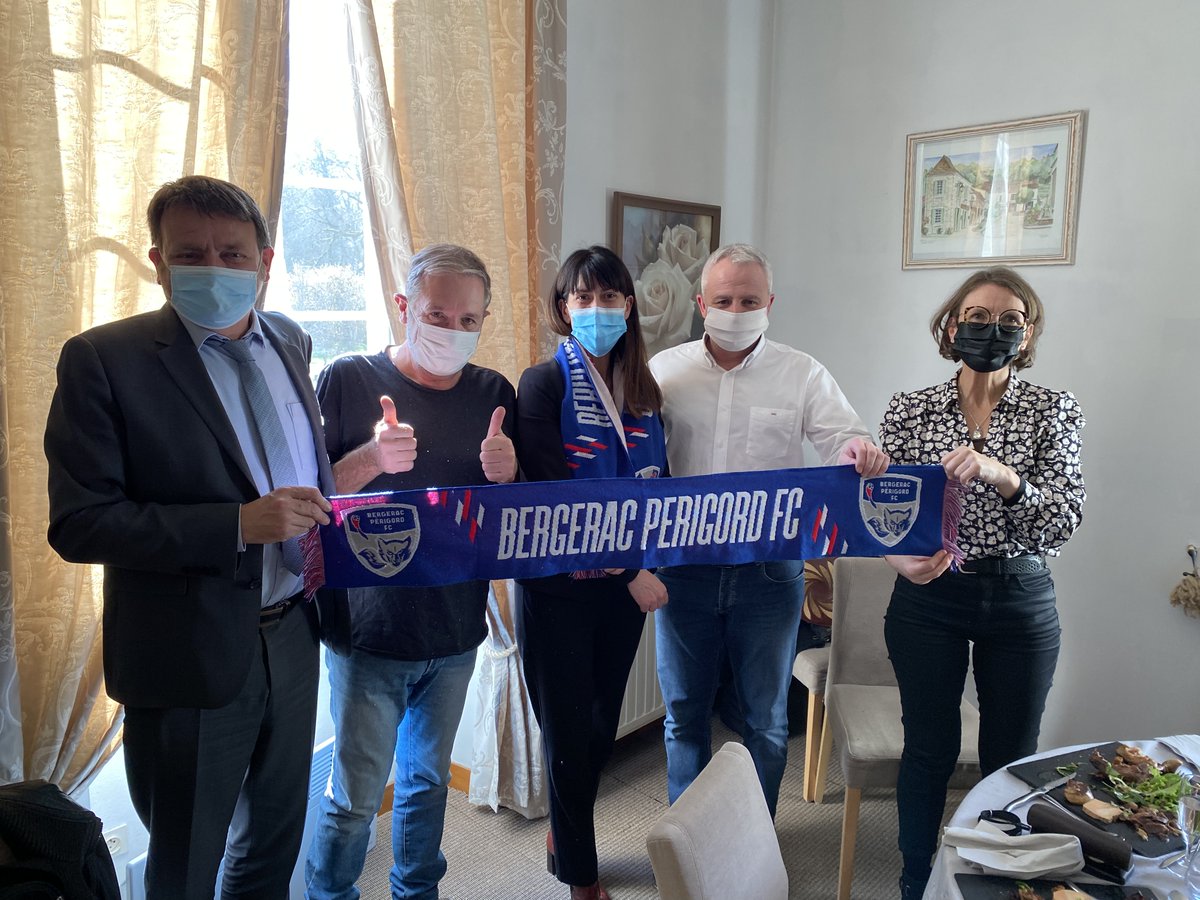 Allez Bergerac !!!!
<a href="/AndreaBrouille/">Andréa Brouille</a> <a href="/freddelmares/">Frédéric Delmarès</a> <a href="/ChFauvel/">Ch.FAUVEL 2️⃣4️⃣</a> @ Sylvie Chevallier <a href="/al_rousset/">Alain Rousset</a> <a href="/germinalpeiro/">Germinal Peiro</a> <a href="/BPFC24/">Bergerac Périgord Football Club ⚽️</a>