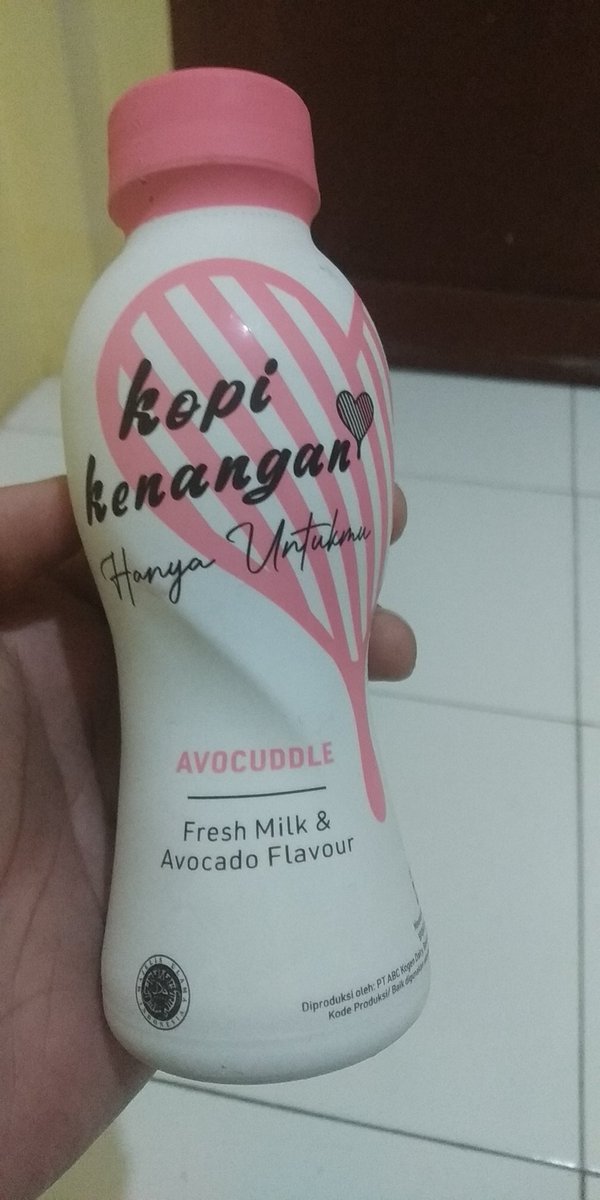 callmeissss's tweet photo. #avocuddle
cuddle yuk.. 😂 https://t.co/8DNwfU3IEf