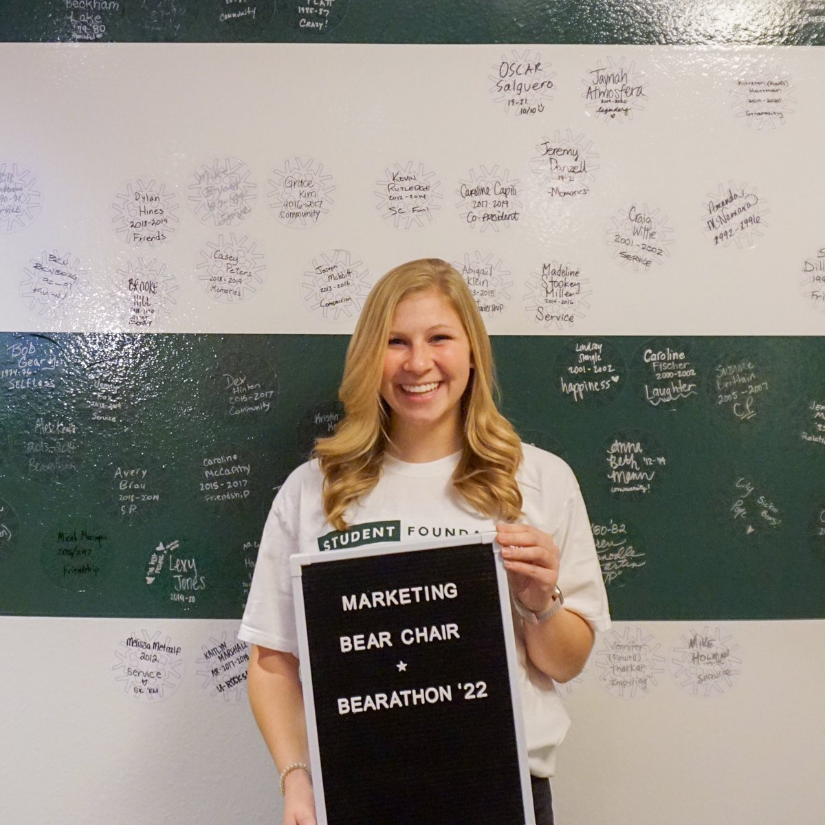 TheBearathon's tweet photo. Introducing Lindsey, the Bearathon’s Marketing Bear Chair! She works to design merchandise and coordinate the race’s marketing. We are so thankful for her and can’t wait for everyone to see her designs! https://t.co/bUu5dI72Np