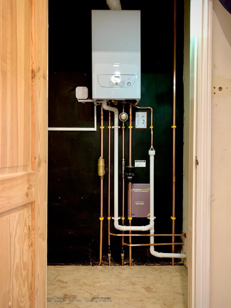 @AndrewGoldson Goldiefather tweet media