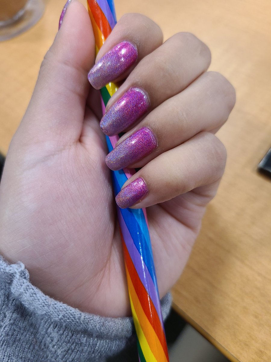 Kerra_DS's tweet photo. Valentine's Day nails using Holo Taco's Hot-Wire Pink and Pink Fizz 

#holotaco
#nails #nailsoftheweek https://t.co/XhEA4fBUCq