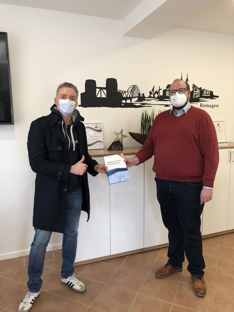 Wir von <a href="/haufe/">Haufe</a> sind immer persönlich mit unseren Kunden im Gespräch - egal ob digital oder vor Ort.
Heute durfte in bei der Klimek Immobilien GmbH in #Remagen, einem unserer PowerHaus-Anwender, zu Gast sein. 

<a href="/haufeimmobilien/">haufeimmobilien</a> @DW_aktuell