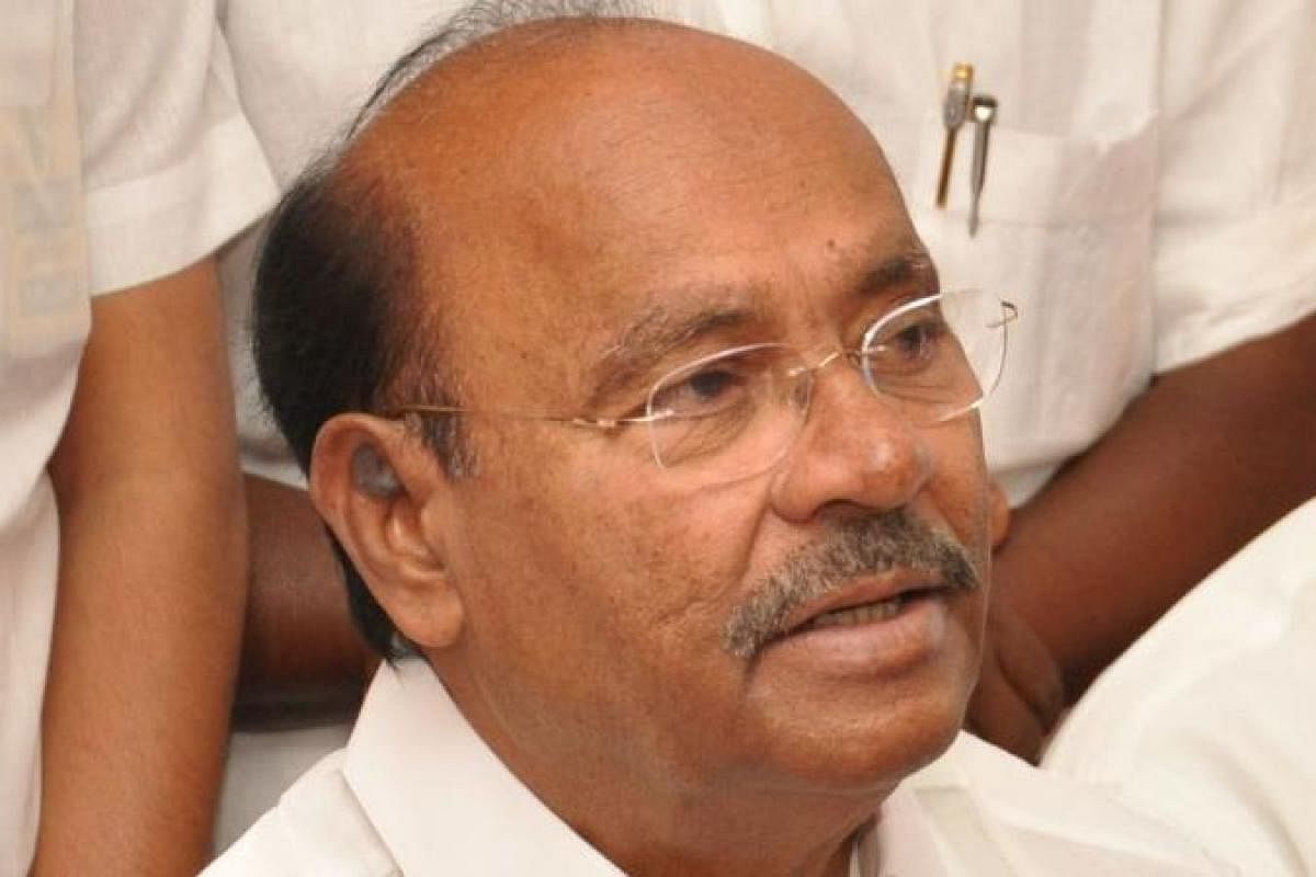 indiagate9's tweet photo. உயிரினும் மேலான பாட்டாளிகளே… பிறவி குணத்தை நிரூபிங்க.. தொண்டர்களுக்கு ராமதாஸ் கடிதம் https://t.co/z6MPt7fPKK https://t.co/1SCwUdkSEJ