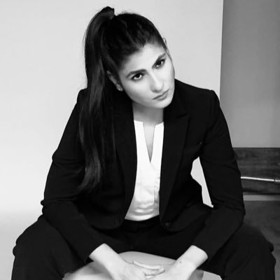 PerfectPazzy's tweet image. कितने मे बिकी हो।
हिजाब के खिलाफ बोलने के लिए।
#RubikaLiyaquat