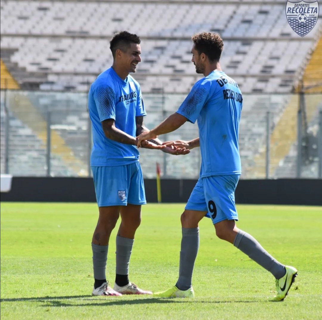DepRecoletaSADP's tweet photo. ¡ᴠɪᴄᴛᴏʀɪᴀ ᴘᴀʀᴀ ᴇʟ ʀᴇᴄᴏ 💙⚽!

Con goles de Christopher Navarro, Matías Rubio, John Santander, Lucas Simón y Milton Alegre, logramos vencer 5-3 en este nuevo amistoso ante @ColoColo en el Estadio Monumental 💪🏽

#ContodoYcontodos #VamosReco💙 https://t.co/aD5ORPOBM6