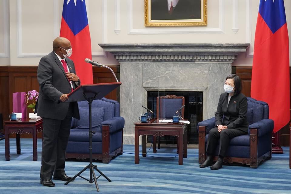 SomalilandinTW's tweet photo. President @iingwen warmly received the Republic of Somaliland delegation led by @DrEssaKayd at the Presidential Office. The discussion was very fruitful. https://t.co/05QJhzuP7o