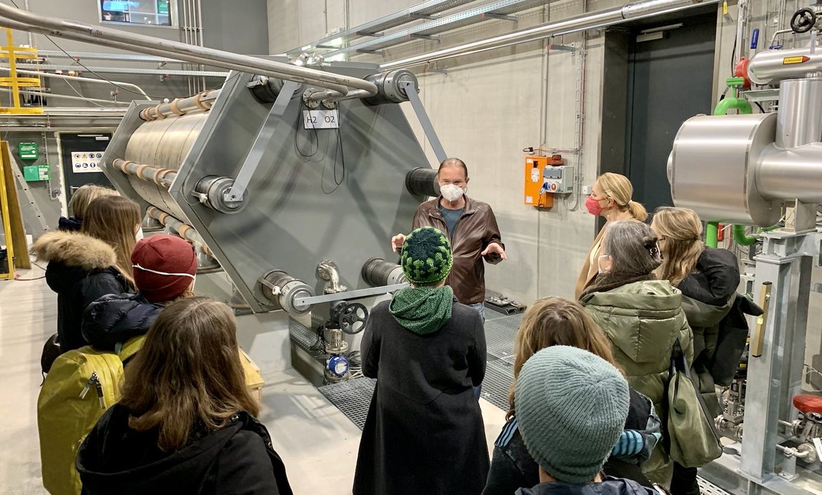 Ewald Perwög 💦 (@e_perwoeg) on Twitter photo (1/2) Guided tour through our #hydrogen production plant in Völs with employees of @MPREIS_at & hydrogen cluster of <a href="/StandortTirol/">Standortagentur Tirol</a> before we start stack operation in some weeks from now… (1/2) Guided tour through our #hydrogen production plant in Völs with employees of @MPREIS_at & hydrogen cluster of <a href="/StandortTirol/">Standortagentur Tirol</a> before we start stack operation in some weeks from now…
